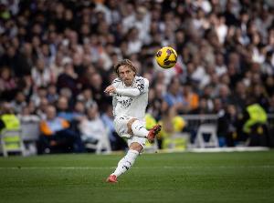 华体会登录-传奇！莫德里奇告别皇马，赢得28座冠军奖杯队史最多