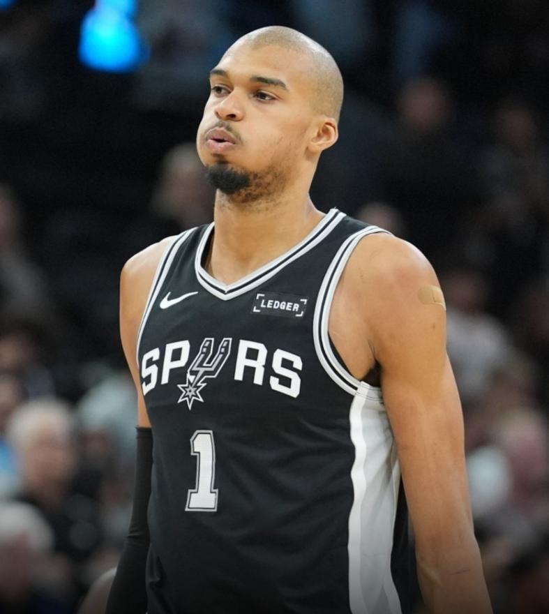 华体会华体会hth-福克斯31分文班亚马26+13+5封盖，努尔基奇连场三双，马刺灭爵士