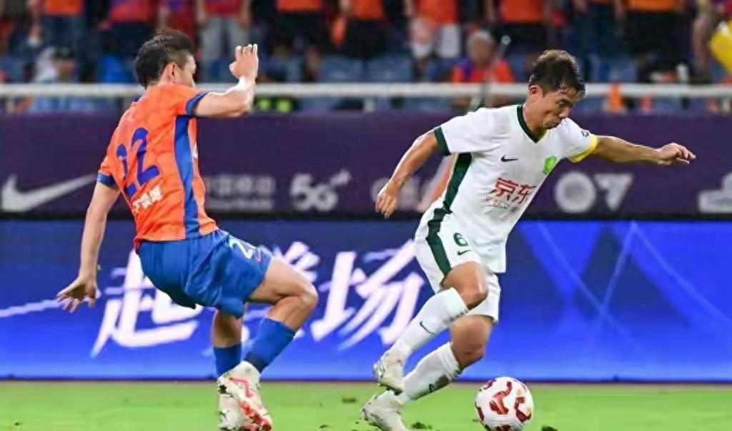 华体会体育-抢疯了！京鲁大战票价涨到1300仍一票难求，球迷期待再现6球大胜