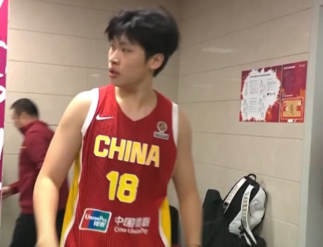 华体会体育-胜捷克更衣室！王思雨笑开花，其余各将淡定，球队隐患还是多！